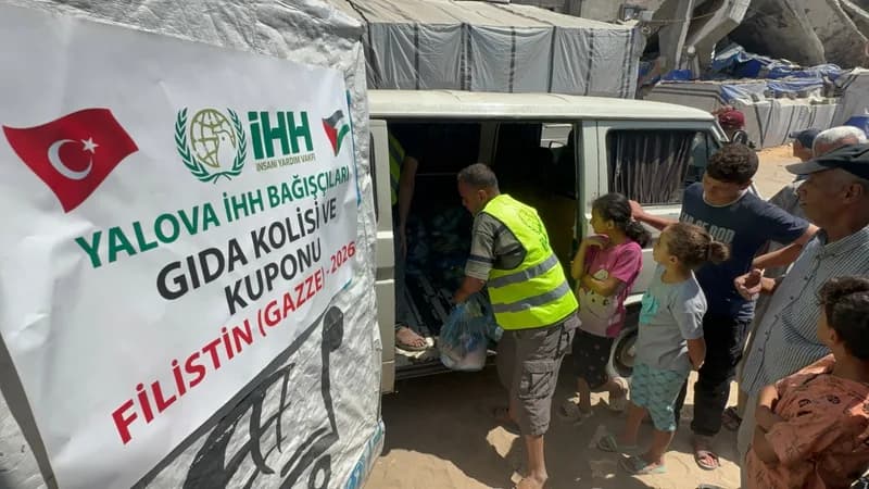 Gazze Gıda Kolisi Dağıtımı Sürüyor